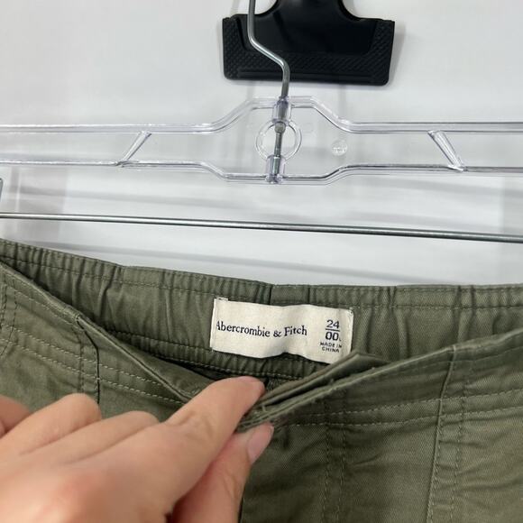 Abercrombie & Fitch Green High Rise Cargo Straight Leg Pant LONG - Picture 3 of 7